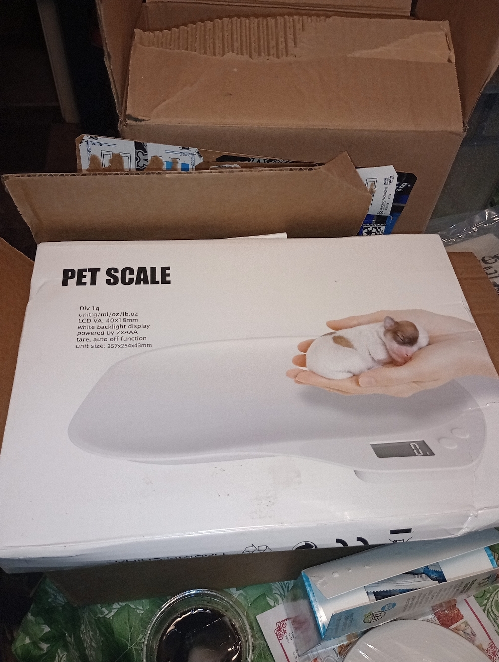 White Digital Pet Scale for Small Pets - Compact Accurate Weighing
